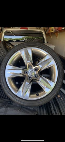 Toyota tires with wheels