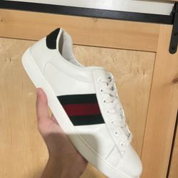 Gucci Shoes Size 11men