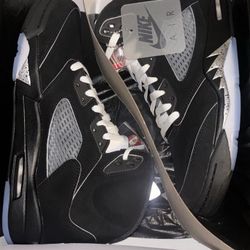 Jordan 5 Retro OG Black Metallic Reimagined