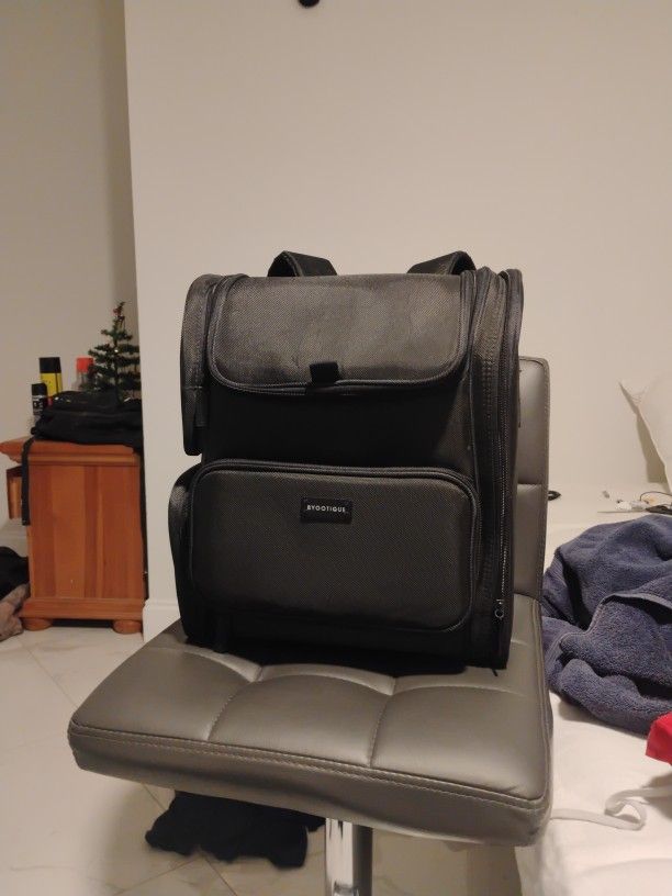 Traveling Bag 
