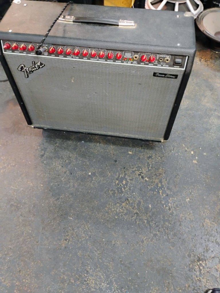 Fender Power Chorus 2-Channel 2 x 65-Watt 2x12