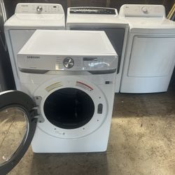 Samsung 7.5-cu ft Stackable Vented Electric Dryer 