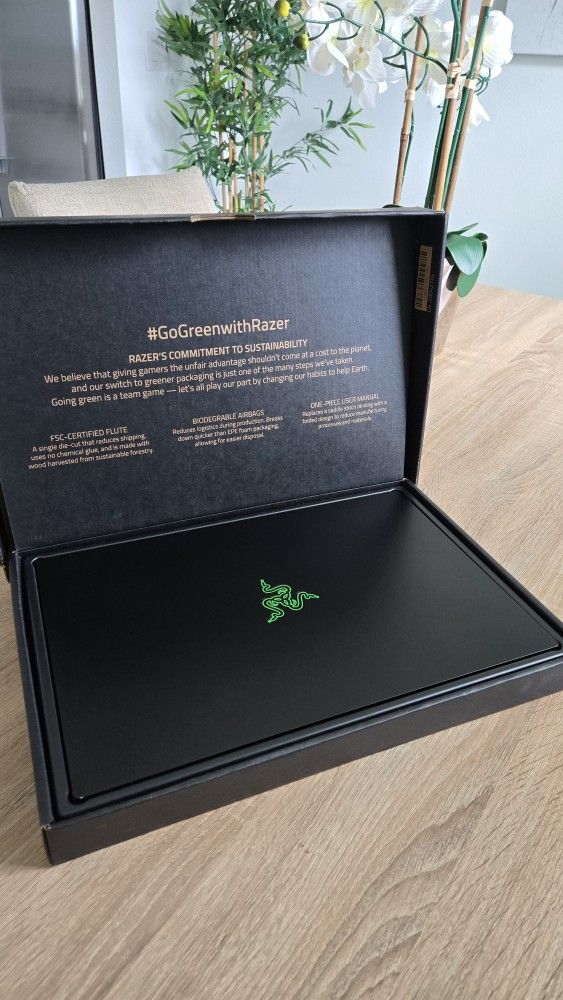 Laptop Razer Blade 15, 4k,  RTX 2070 Super, 1000GB, 32GB RAM
