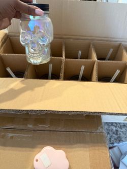 20 Iridescent Skull Glass Jar with Lid and Straw