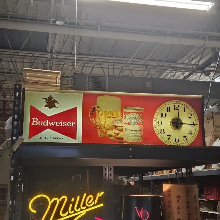 Rare Vintage 1970s Budweiser Display Sign With Clock