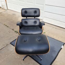 HermanMiller Eames Lounge Chair & Ottoman Black Leather Oiled Palisander Wood