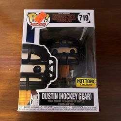 Dustin (Hockey Gear) Stranger Things Hot Topic Exclusive Funko Pop #719