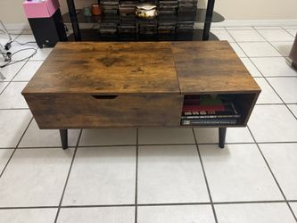 Table / Coffee Table $120
