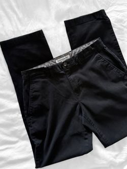 Amazon Essentials Black Chino Pants Men’s 30x34 Great for School Uniforms