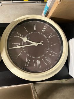 Hanging clock