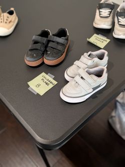 Toddlers Shoes - Size 8 ($5 each)