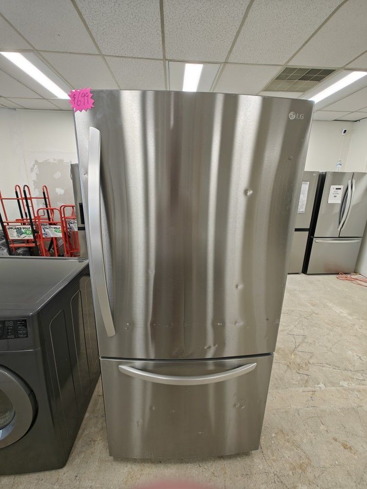 LG 33 inches bottom freezer refrigerator