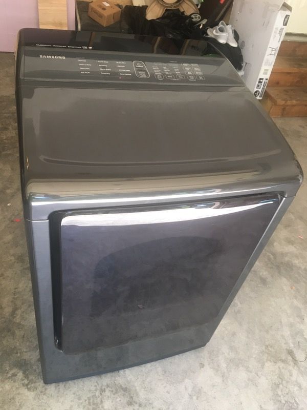 New: Samsung electric dryer with steam DV50K8600EV/A3