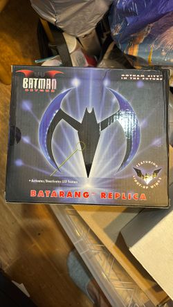 New! Batman Beyond Batarang Replica