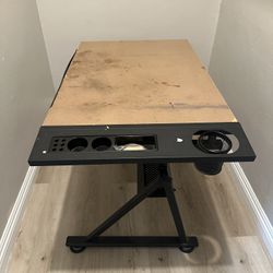 Art Desk