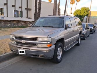 Chevrolet Suburban SW 2003