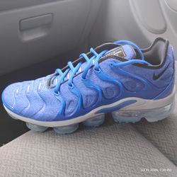 Nike  shoes