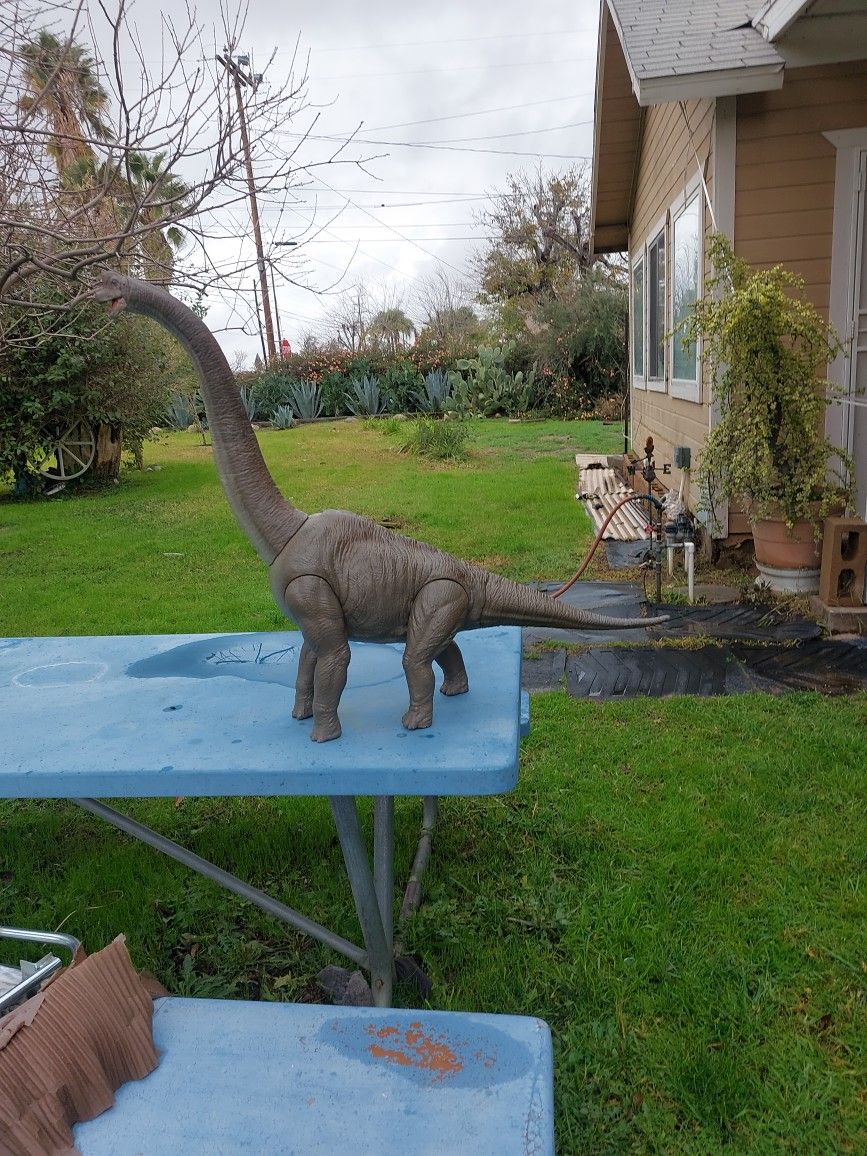 Jurasic World Dino 39"×29"×7"
