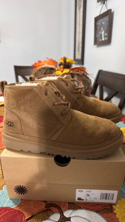 UGG Neumel Chukka Boots Chestnut Size 5