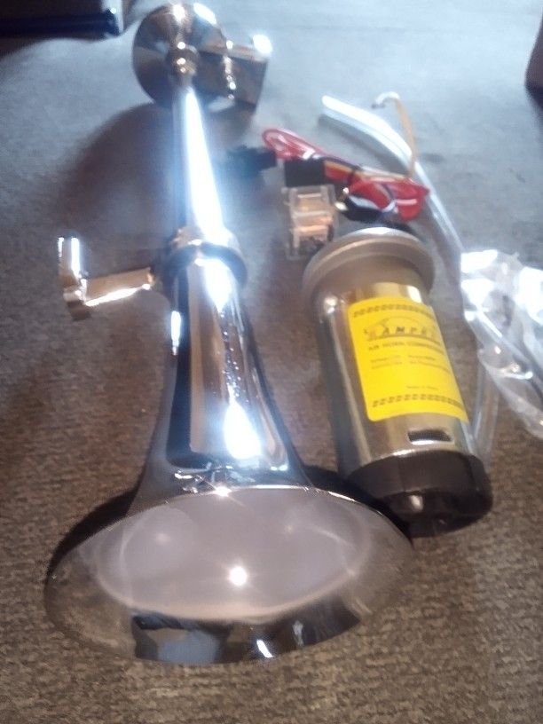 New In Box GAMEPRO 12V Air Horn Compressor 150db
