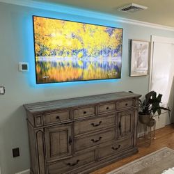TV MOUNT