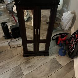 Stand Up Jewelry Box 