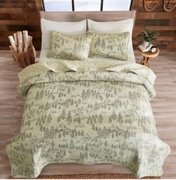 LIGHT GREEN BEAR AND PINE TREE TOILE QUILT SET King