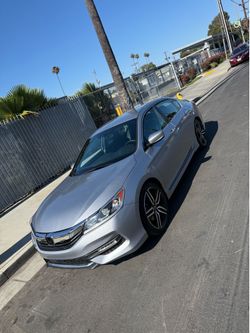 HONDA ACOORD SPORT 2017