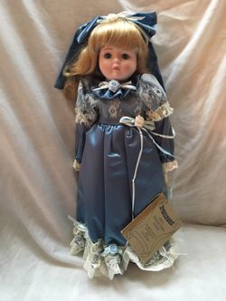 A Connoisseur Collection Doll by Seymour Mann 1988 "Paulette" Handcrafted New In Box