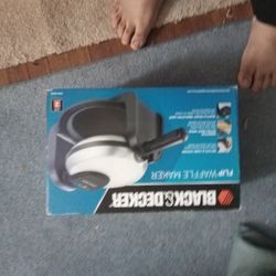 To Cold For A Tag Sale Mostly Everything. Here Is For 30$ Each Need To Make Room In My House 