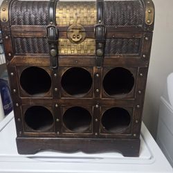 Wine Holder Chest