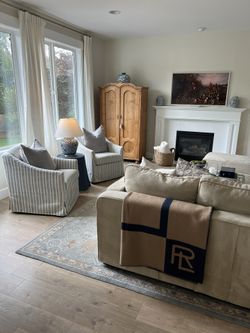 Vintage Rattan/Wicker Scallop Ghost Table 