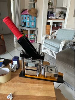 Máquina de hacer botones de imán para refrigerador