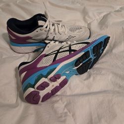 Asics Duomax