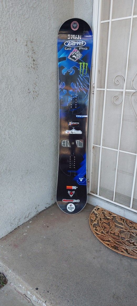 NEVER SUMMER TITAN 169CM SNOWBOARD/BURTON C60 BINDINGS