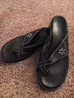 Clarks Slides 9 1/2