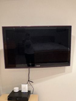 Samsung 52”