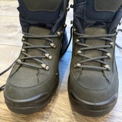 Lowa Renegade Boot - Size 9 New