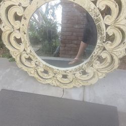 Beautiful Decor Mirror N Other Decor