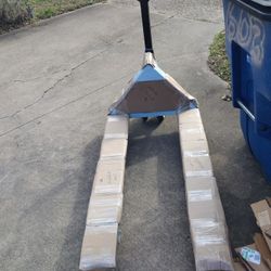 Used Crown Pallet Jack $280 No Less 