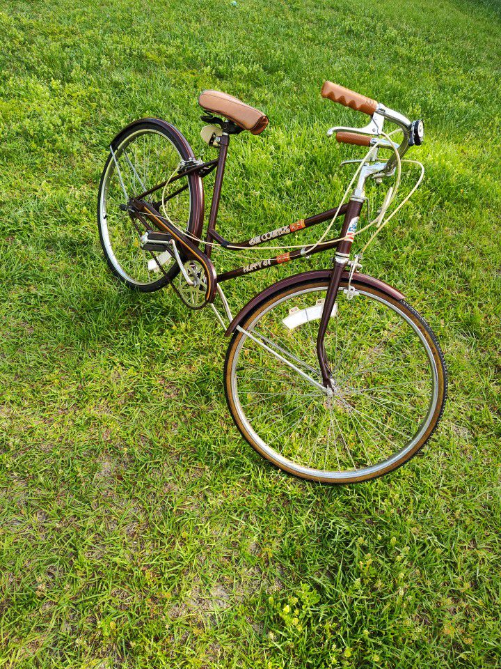 Vintage Huffy Sun Country 3 Speed Cruiser 