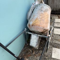 Used Kushlan Cement Mixer