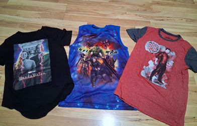 Pre-Owned Marvel Avengers T-Shirts size XS, M and EG16 fit small size 3 set