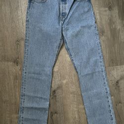 Levi Jeans “501” Size 28