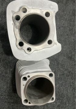 Harley Davidson cylinders big twin jug 16584-83