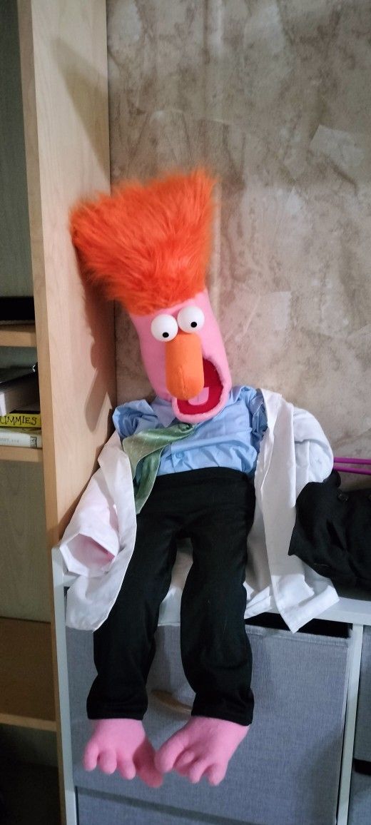 Muppets Style Beaker Puppet Prop Custom