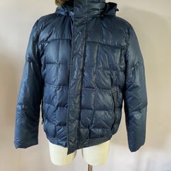 Men’s Down puffer jacket with fur collar and hood size XL. 