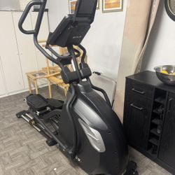 Sole E95S  Elliptical Machine