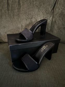 Gucci Black Monogram Canvas Mule Heels (W6.5)