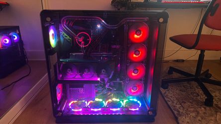 Custom gaming PC